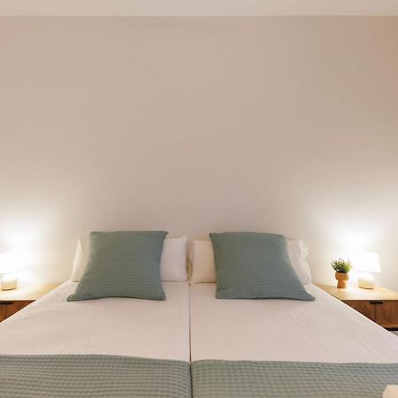 Bravissimo Figuerola, Spacious 3-Bedroom Apartment Girona Exterior photo
